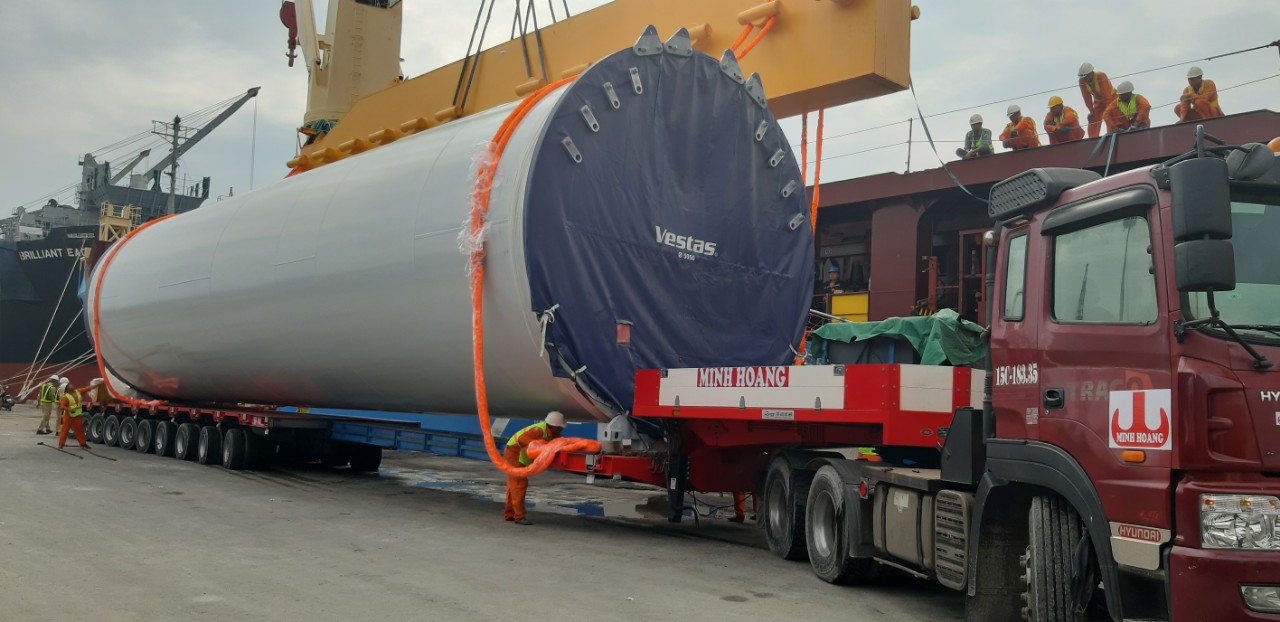 Minh Hoàng vận chuyển và lắp đặt dự án điện gió Đại Phong tại Bình Thuận