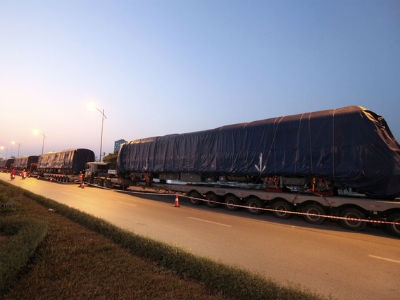 Xe siêu trường siêu trọng “hộ tống” đoàn tàu Cát Linh – Hà Đông